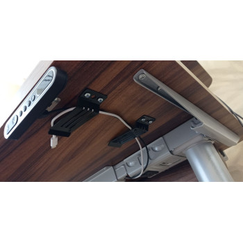 ДЕРЖАТЕЛИ KM-4Ч ЧЁРНЫЕ ДЛЯ ФИКСАЦИИ И КРЕПЛЕНИЯ ПРОВОДОВ 2