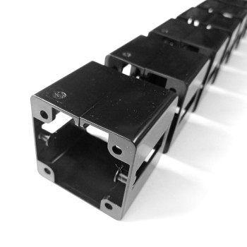 УДАВ-24 (1570 ММ) ЧЁРНЫЙ ГИБКИЙ КАБЕЛЬ-КАНАЛ КВАДРАТНОГО СЕЧЕНИЯ ОТ ПОТОЛКА К ПОЛУ ИЛИ СТОЛУ 3