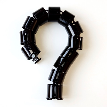 КАБЕЛЬ КАНАЛ ДЛЯ ПРОВОДОВ ПИСЬМЕННОГО СТОЛА ГИБКИЙ ВЕРТИКАЛЬНЫЙ А-740BL ЧЁРНЫЙ С МАЛЫМ МЕТАЛЛИЧЕСКИМ ОСНОВАНИЕМ