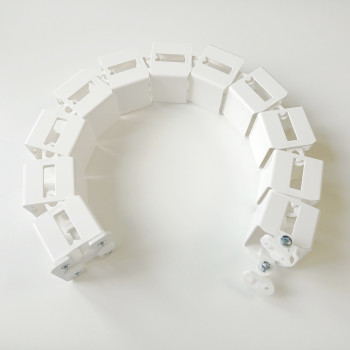 КАБЕЛЬ КАНАЛ К-740-Б БЕЛЫЙ КВАДРАТНЫЙ С МАЛЫМ МЕТАЛЛИЧЕСКИМ ОСНОВАНИЕМ