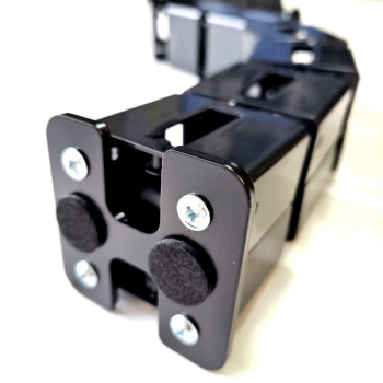 КАБЕЛЬ КАНАЛ К-740-Ч ЧЁРНЫЙ КВАДРАТНЫЙ С МАЛЫМ МЕТАЛЛИЧЕСКИМ ОСНОВАНИЕМ