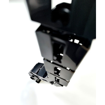 КАБЕЛЬ КАНАЛ К-740-Ч ЧЁРНЫЙ КВАДРАТНЫЙ С МАЛЫМ МЕТАЛЛИЧЕСКИМ ОСНОВАНИЕМ