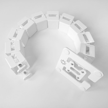 КАБЕЛЬ КАНАЛ К-740-Б (140) БЕЛЫЙ КВАДРАТНЫЙ С БОЛЬШИМ МЕТАЛЛИЧЕСКИМ ОСНОВАНИЕМ 8