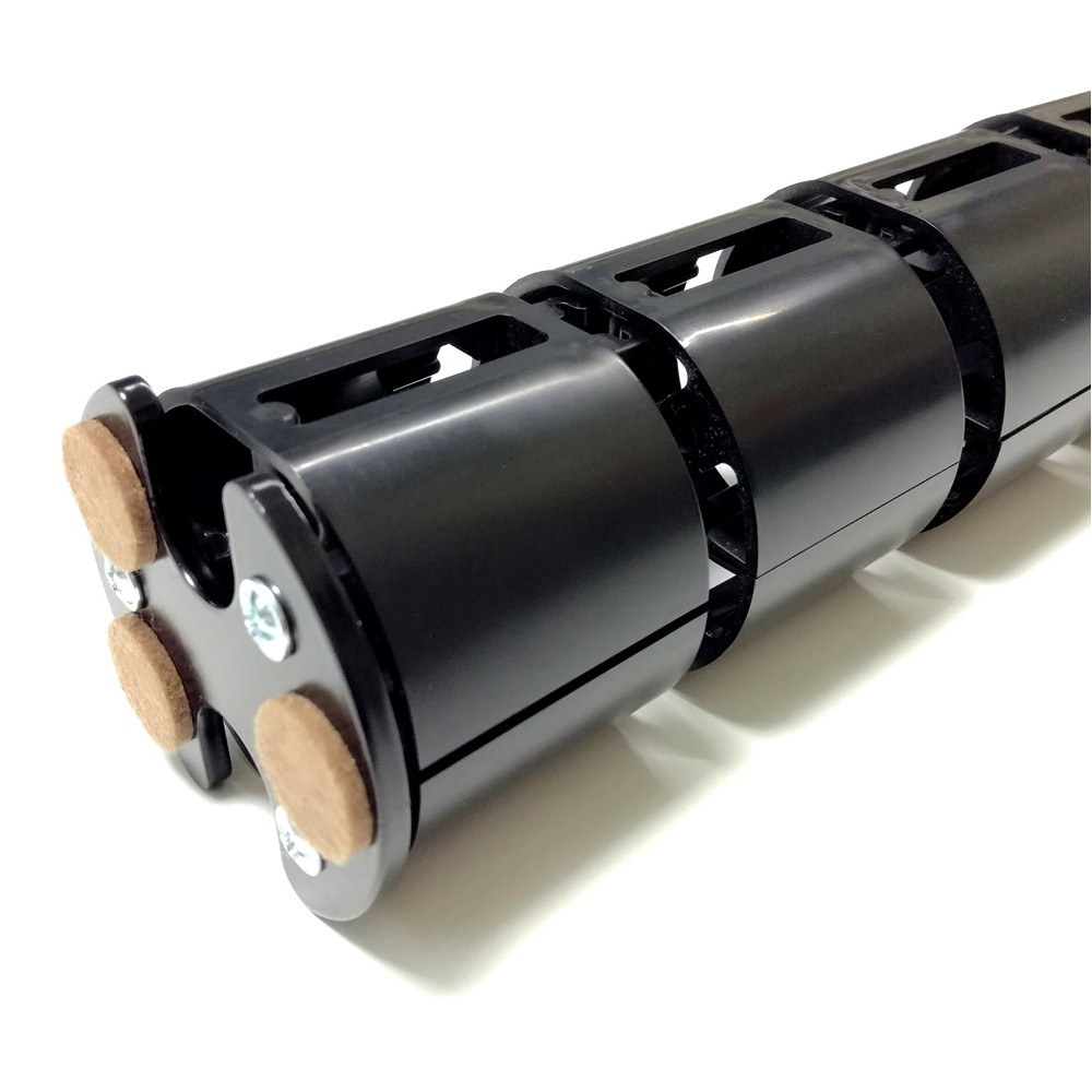 КАНАЛ ДЛЯ ПРОВОДОВ M-740-Ч ЧЁРНЫЙ МАТОВЫЙ С МАЛЫМ ОСНОВАНИЕМ 1