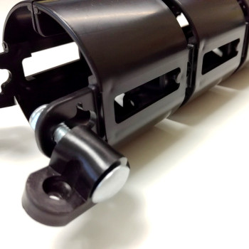 КАНАЛ ДЛЯ ПРОВОДОВ M-740-Ч (140-1) ЧЁРНЫЙ МАТОВЫЙ С БОЛЬШИМ ОСНОВАНИЕМ 7